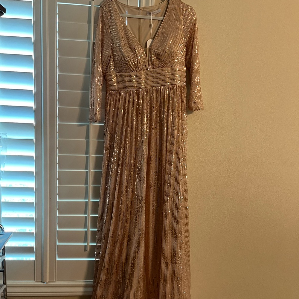 Elegant Gold Evening Gown